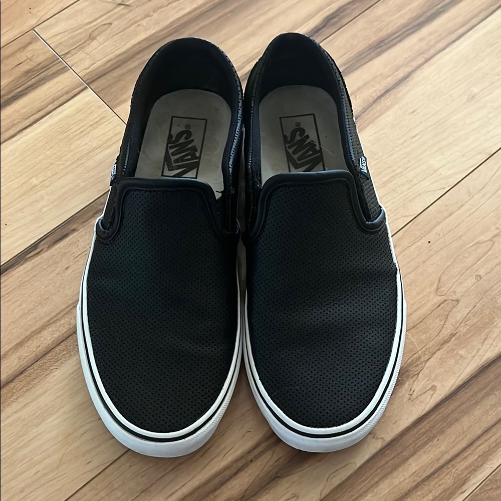 Women’s van shoes size 9
